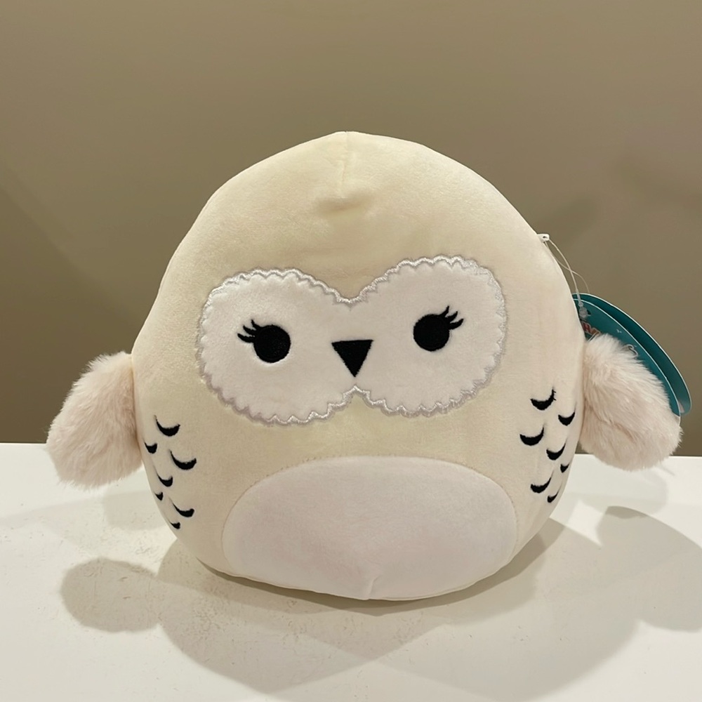 NWT 8” Harry Potter’s Hedwig the Owl Squishmallow